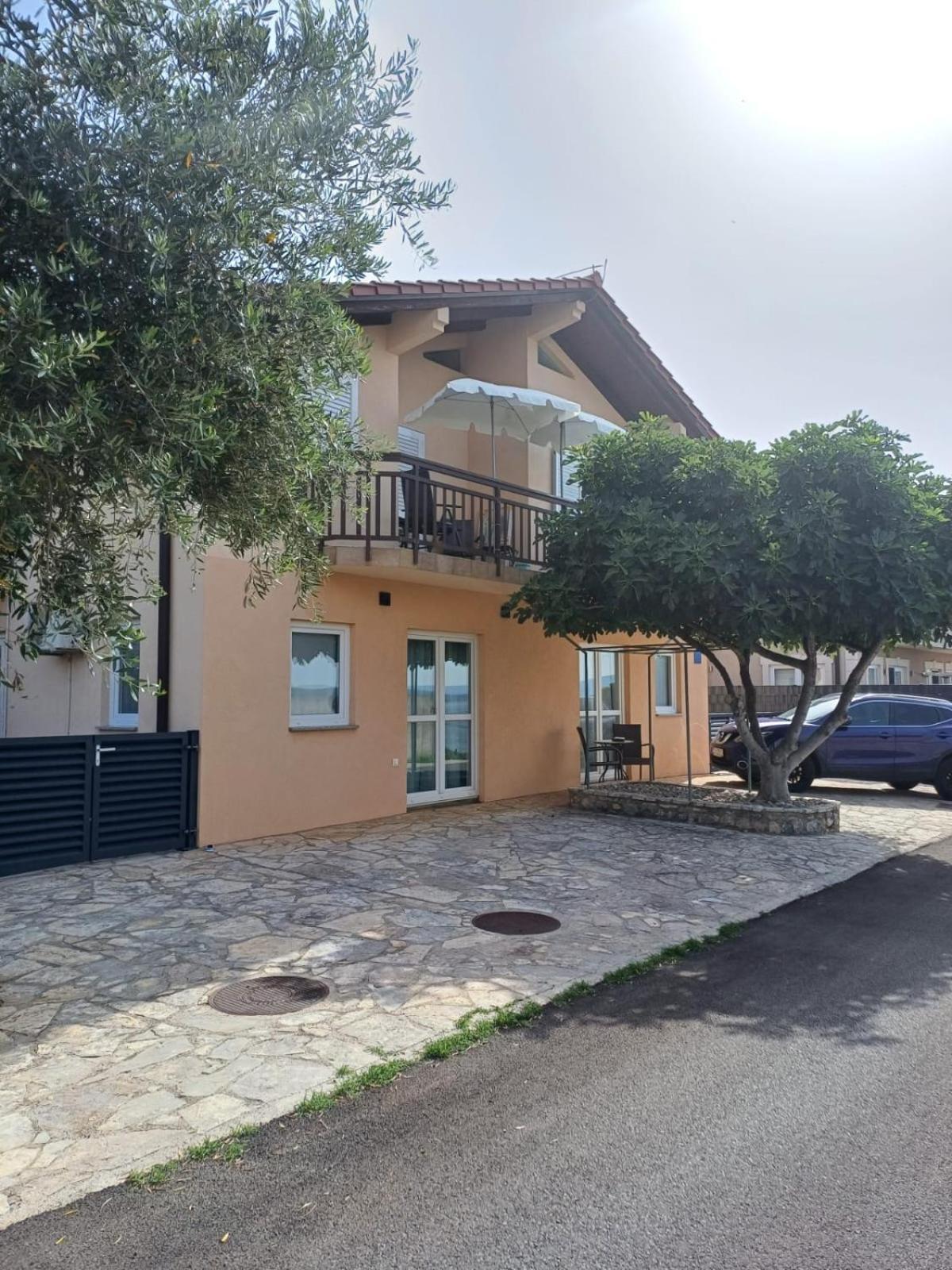 Ambiente Apartment Ясенице Екстериор снимка