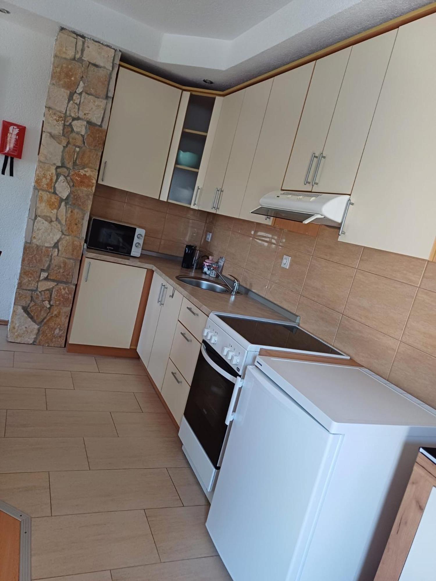 Ambiente Apartment Ясенице Екстериор снимка