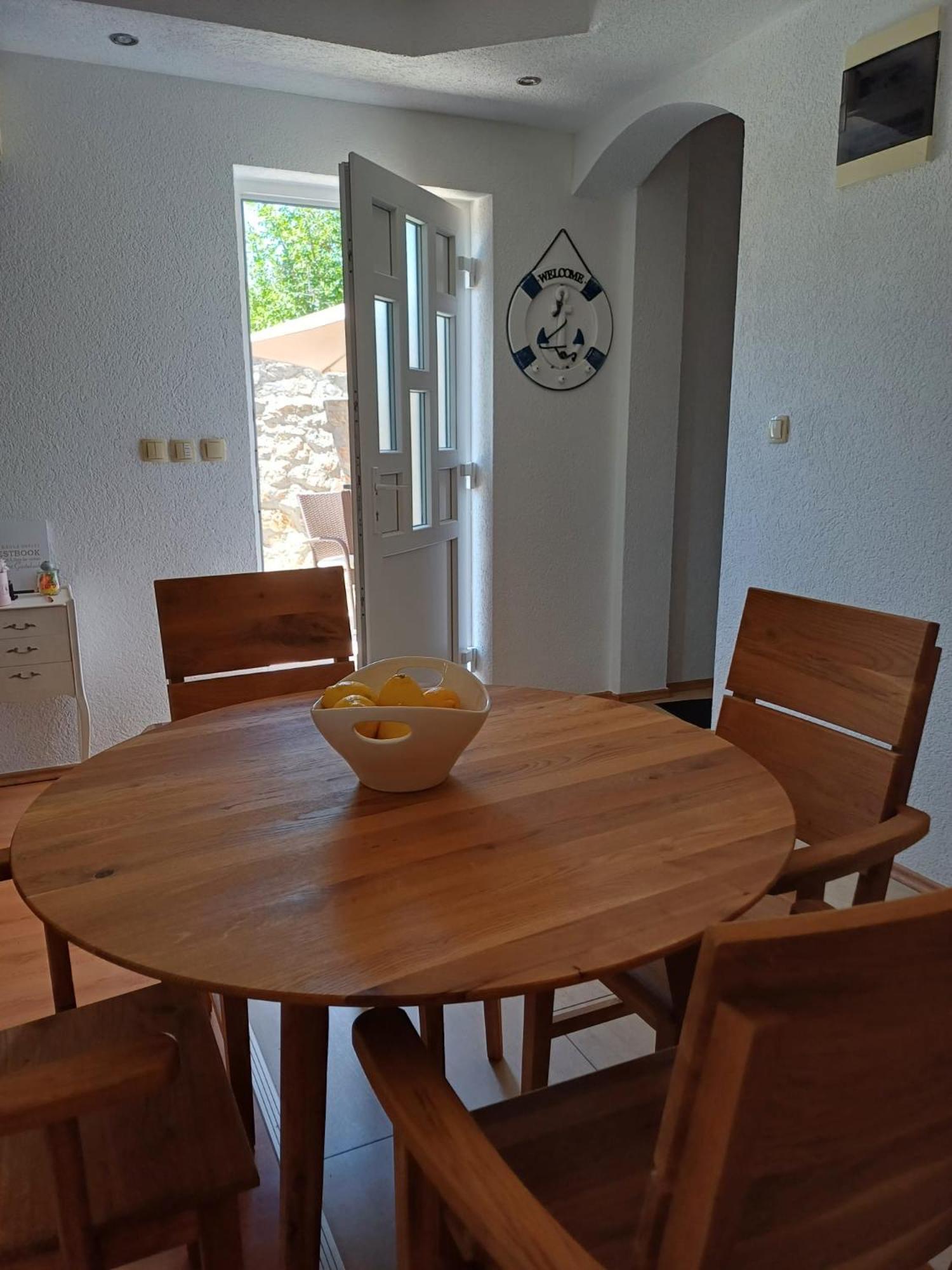Ambiente Apartment Ясенице Екстериор снимка